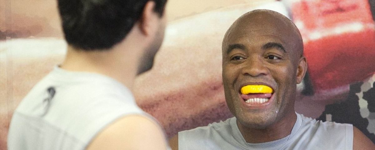 MMA e UFC: esportes de contato e a importância de protetor bucal